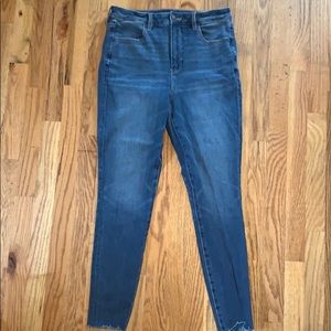 American Eagle Dream Jean Super Hi-Rise Jegging